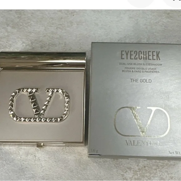 Valentino Radiant Gold Eyes To Cheek Dual Ise Eyes to Cheek.New in Box - Picture 5 of 6